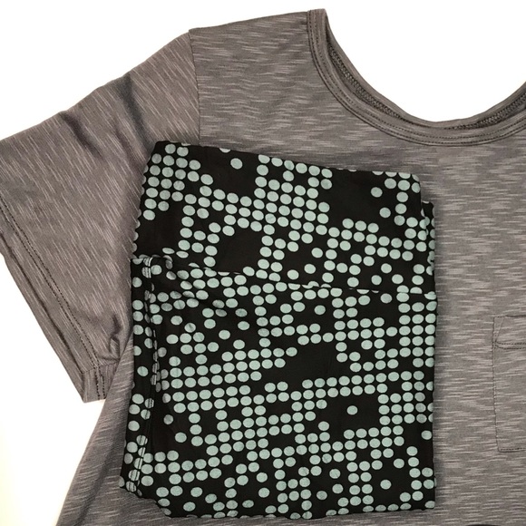 LuLaRoe Dresses & Skirts - L Carly TC Leggings LuLaRoe Dresses & Skirts - L Carly TC Leggings